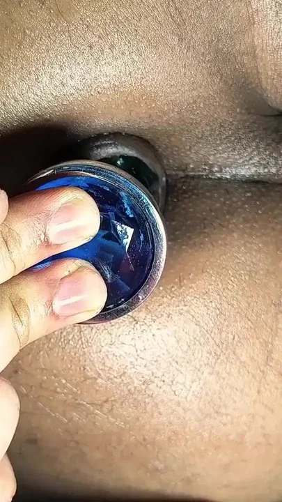 Close-up Deep BIG Butt Plug Masturbation Indian Brown Tight Pink Asshole Clip 1