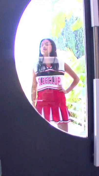 Asian cheerleader wants it deep