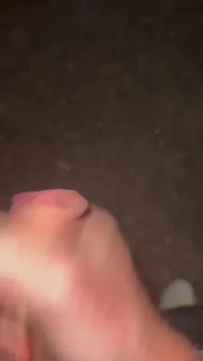 Short outdoor jerk off