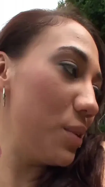 Deep fingering lesbians