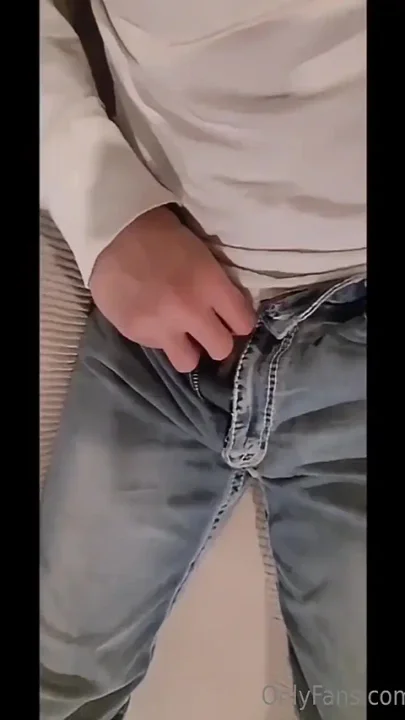 Big Cock Multiple View Leads to Explosive Huge Cumshot