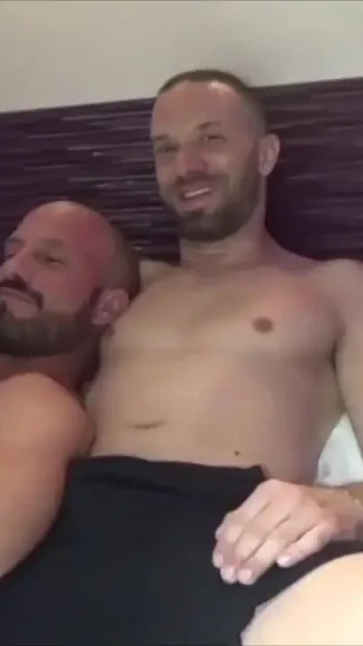 Max Duran fucked bareback by Tony Axel