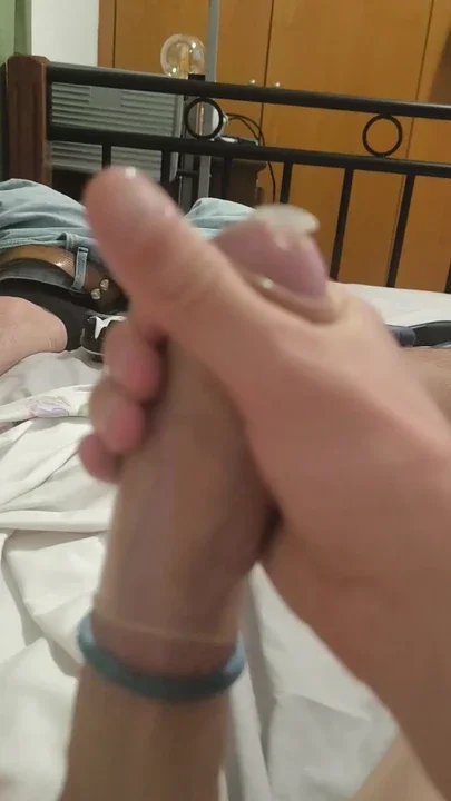 Fast jerk off in rubber 215 cm