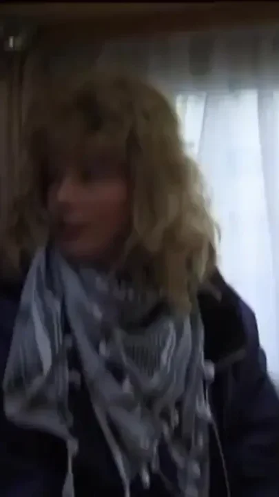Sex in car with blonde cougar who likes facial end
