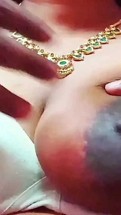 Indian aunty enjoying with neighbour Clip 1