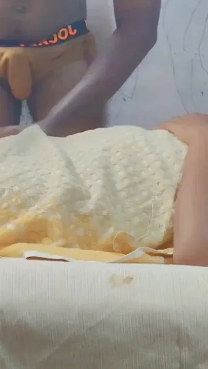 Telugu housewife in boyfriend massage and sucking Clip 1