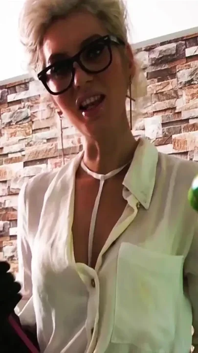 Dirty footjob teacher