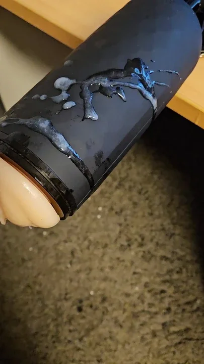The masturbator drips after use