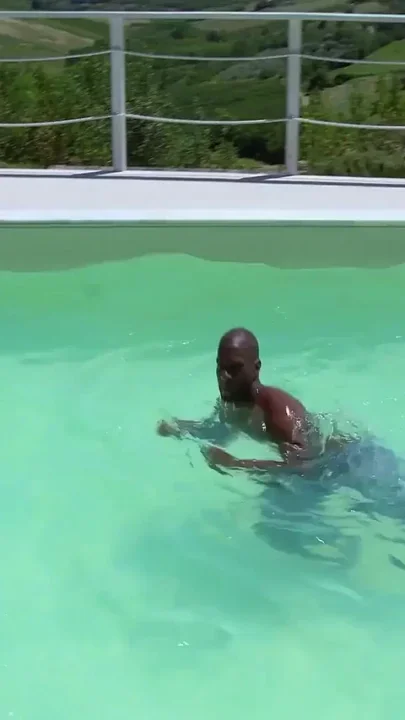 Horny MILF by the Pool Sucj and Take BBC Direct in Her Ass