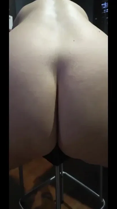 Thick Curvy MILF Dry Humping