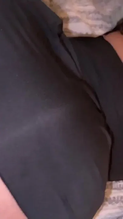 Stepmom likes to be massaged while reading Clip 1