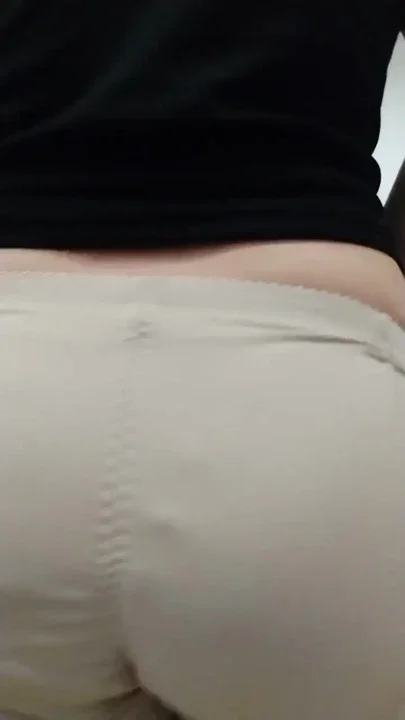 She dances and displays her charms Clip 1