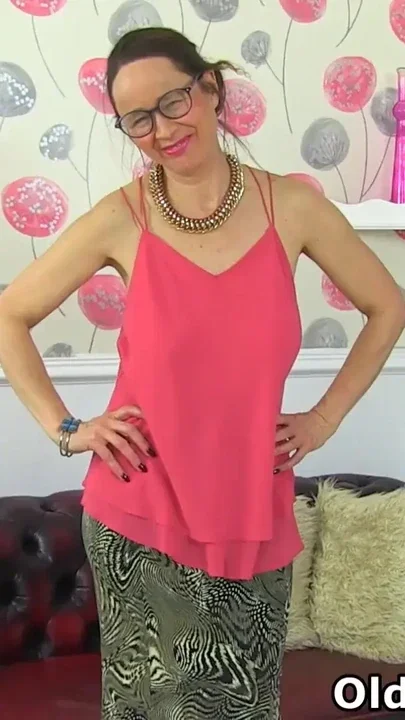 Sweet matured milfs and gilfs in lust Clip 1