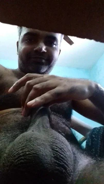Indian BBC guy solo jerking short video 96