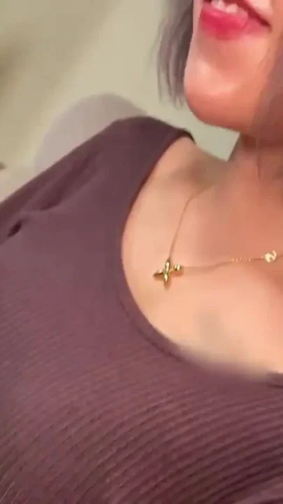 Stunning Dental Hygienist Allure Shines as Reactions Intensify During a Bold