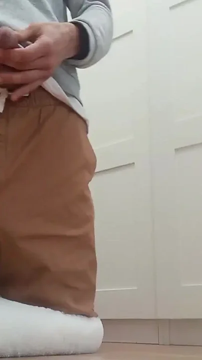 He Masturbates His Big Cock Until He Cums on the Floor of His Stepbrother's Bedroom