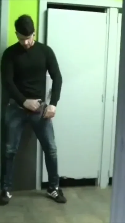 Rony used by Aday Traun in toilets