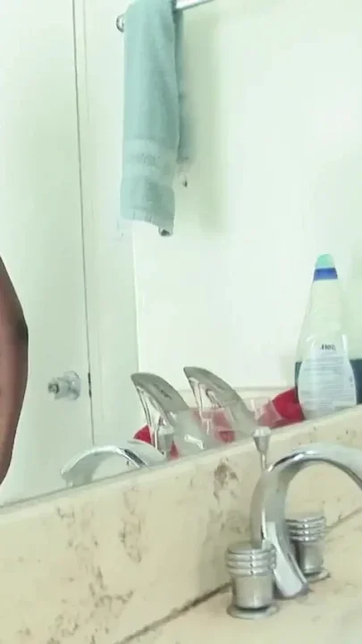 Big ass black girl masturbates before gets fucked
