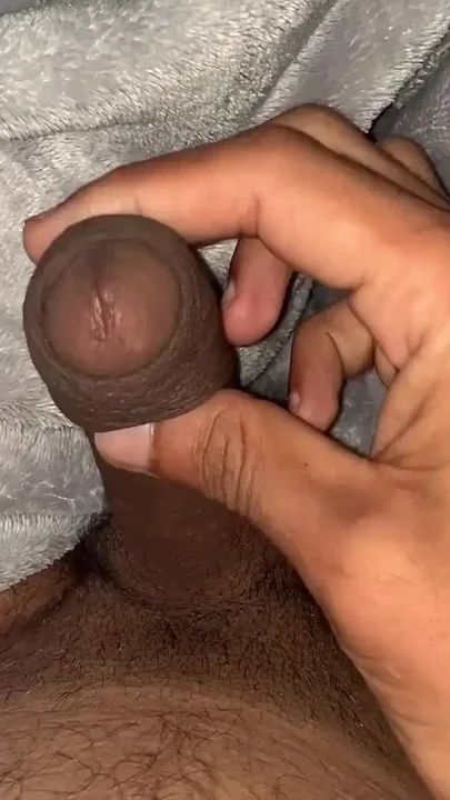 Gay Handjob to Night
