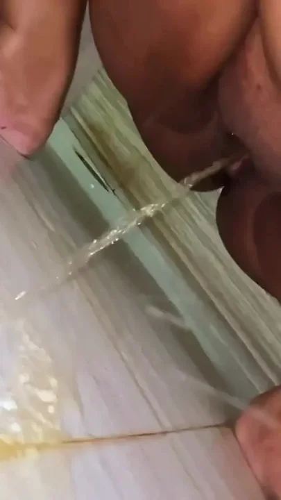 Finally I Caught My Stepmom with Piss in My Bathroom in Morning & I See Her