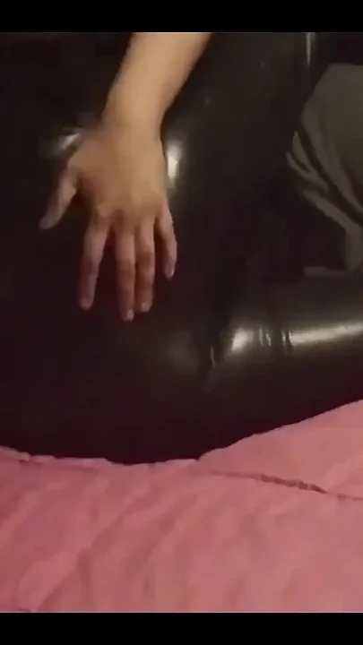 I Enter My Stepsister's Room She Let's Me Fuck Her