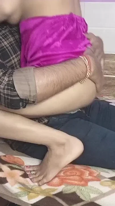 Desi beautiful Bhabhi calls the boy from the neighborhood to her bedroom and