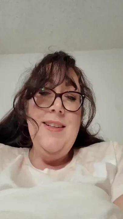 Giantess Stepmommy Cozy Suckle and Cum Encouragement