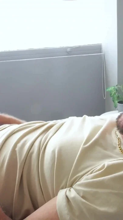 The Naughty Old Man Didn't Warm up and Came Inside the Porn Actress's Pussy