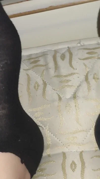 Crossdresser Twink Has Fetish to Massage His Daddy's Feet
