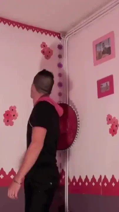 Enzo fucked by straight boy worker