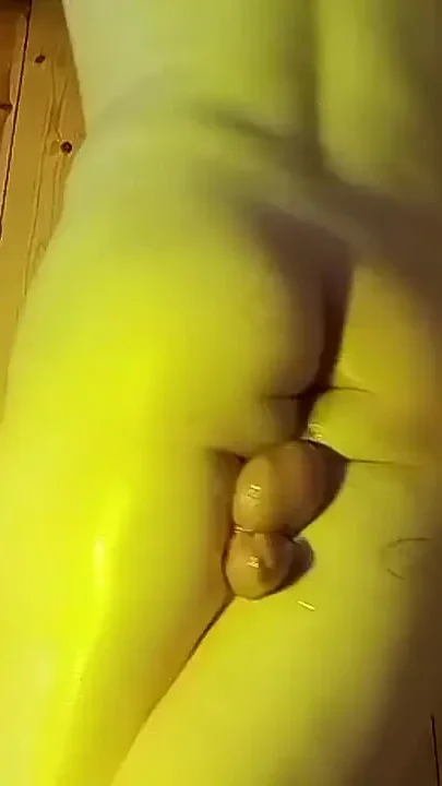 Femboy Teases with Slow Motion Ass Shake