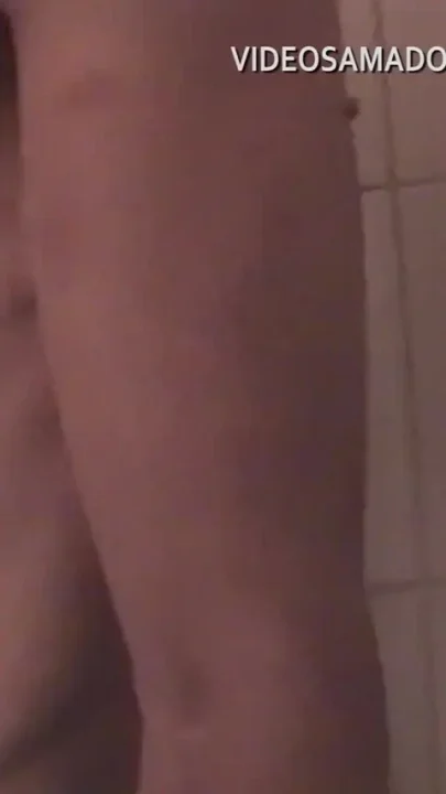 Cuckold man records video of girlfriend washing giant dick before fucking