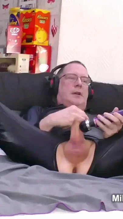 Big cock DILF Mike Essex masturbating my uncut cock Clip 1