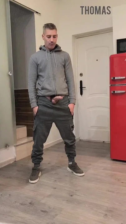 Some Handsfree From Thomas with Pissing