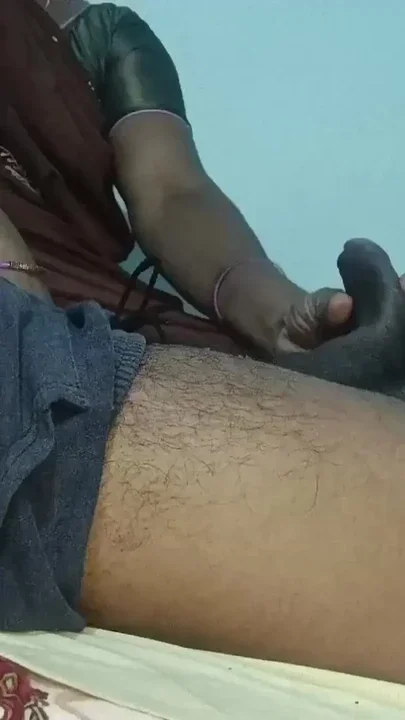 Indian Telugu Desi village honey aunty bowlojab and faking with har hasbends friend Clip 2
