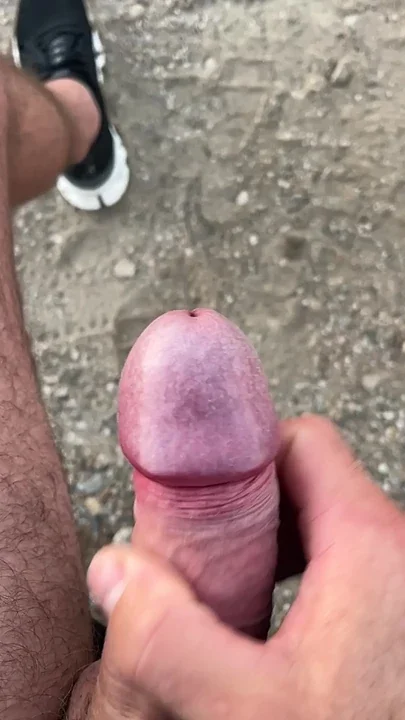 Wank by the sea