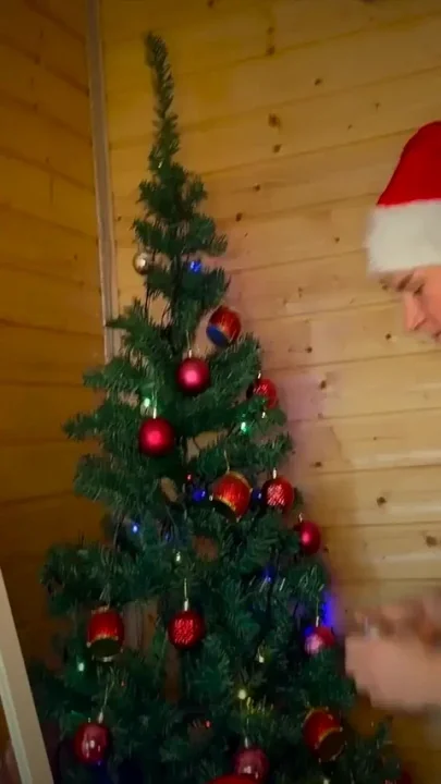 New Year's Juicy Fucking - a Twink's Asshole Was First Fucked with a Caramel
