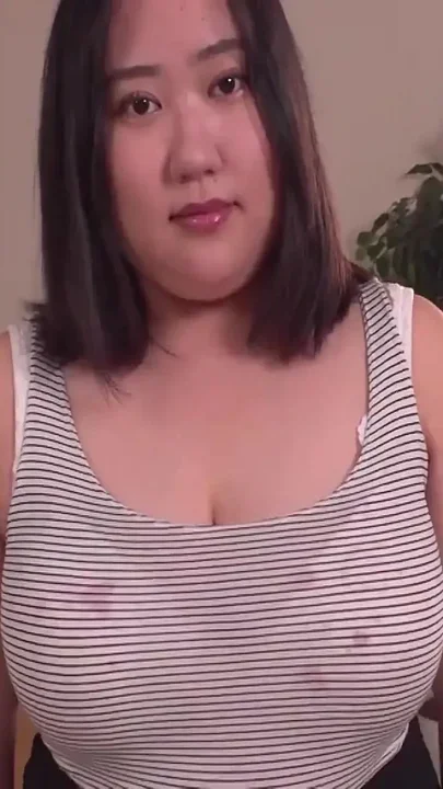Exclusive Debut Spark as Marinaa Reveals Her Bold Stunning I-cup Presence -scene1