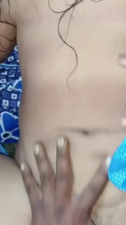 After bathing the brother-in-law fucked the sister-in-law by making her naked