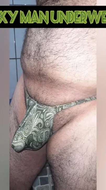 Cumm in sexy green thong