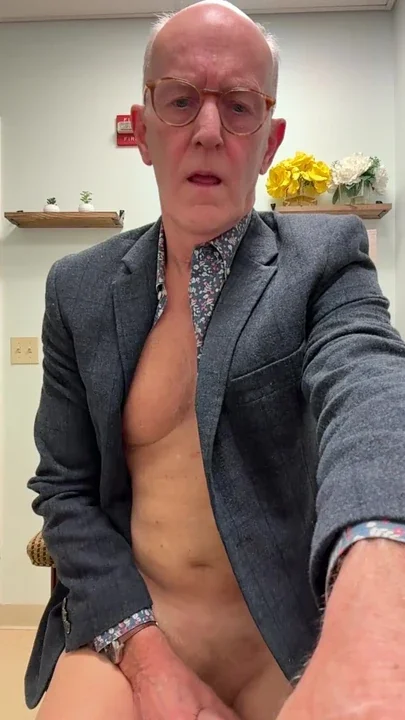 Daddy cumming after a long day at the office