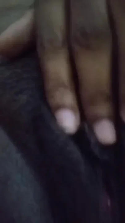 Sri lankn teen nurse fingering Clip 1