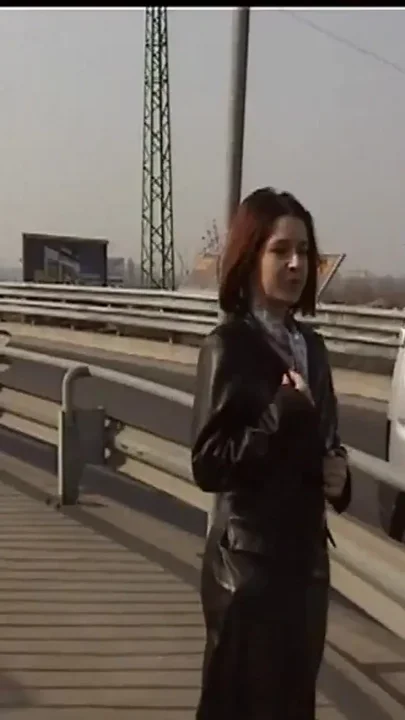 Exhibitionism on the Motorway