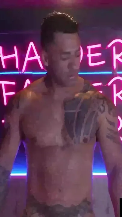 Fit Gay Hiroya Spitroasted on Fantastic Threesome