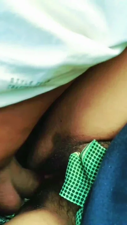 Desi Beautiful village bhabhi tight pusssy hard sex video Clip 1
