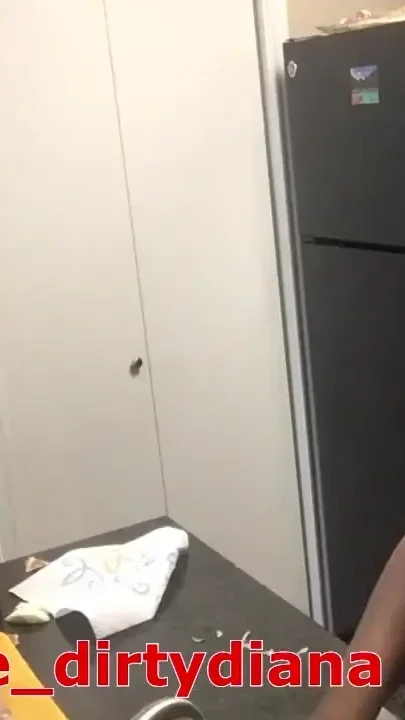 Dirty Diana has a cooking fetish