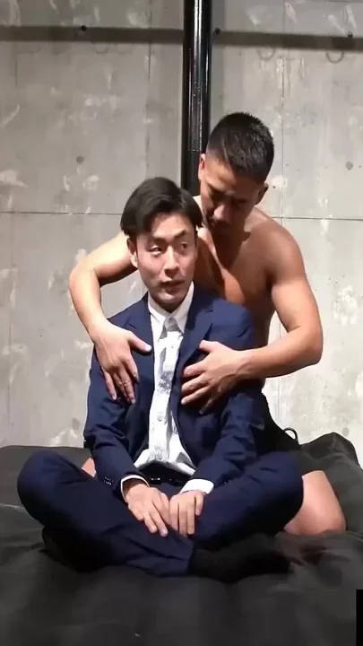 Hiroya Throws Fat Dick to Businessman Kou Sexy Butthole
