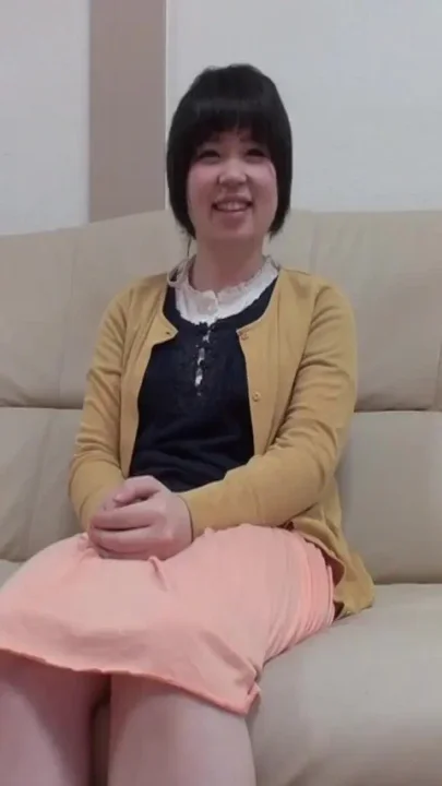 Creampie for hairy Japanese housewife
