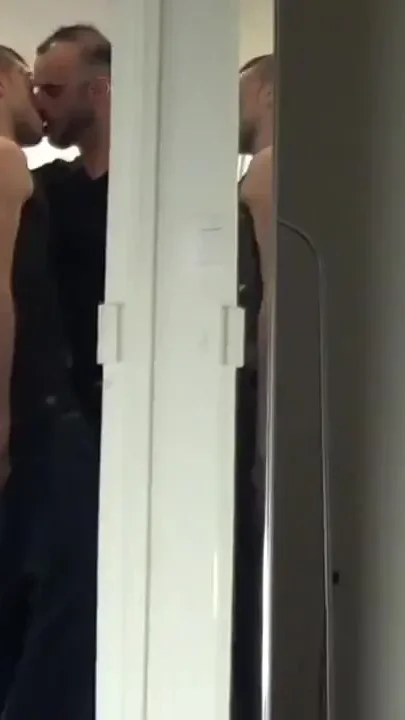 Romantik fucked bareback by sexy straight Arab