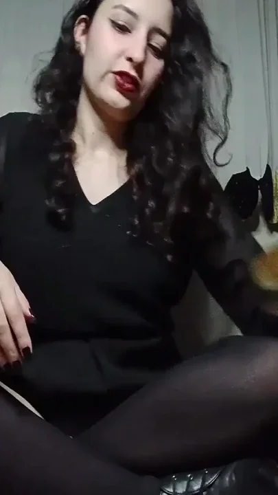 Who Wants to Stick the Big Dick in Here